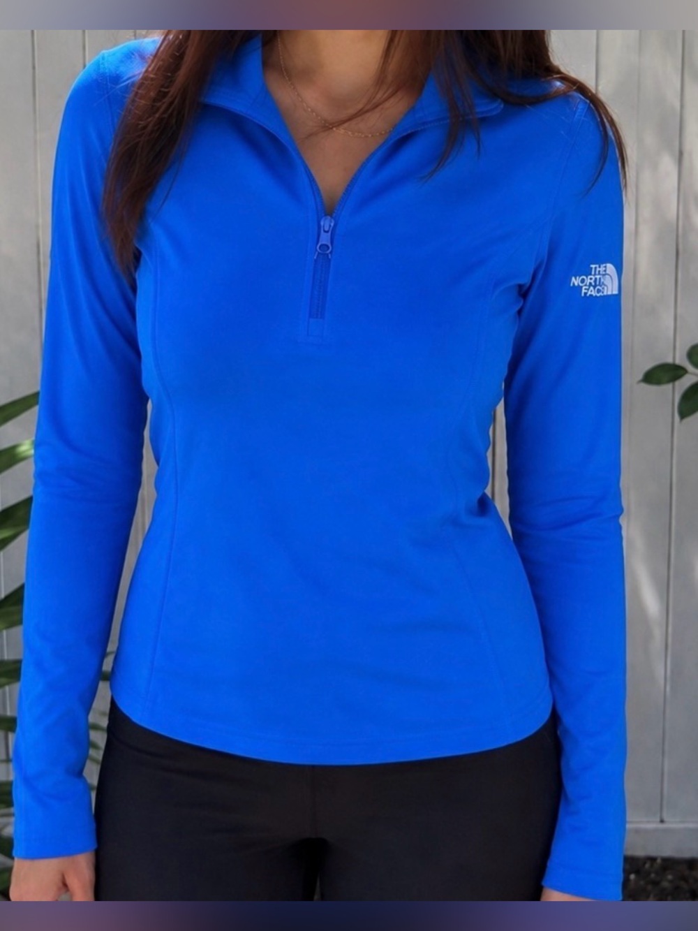 The North Face Women's Bright Blue Long-Sleeve Quarter-Zip